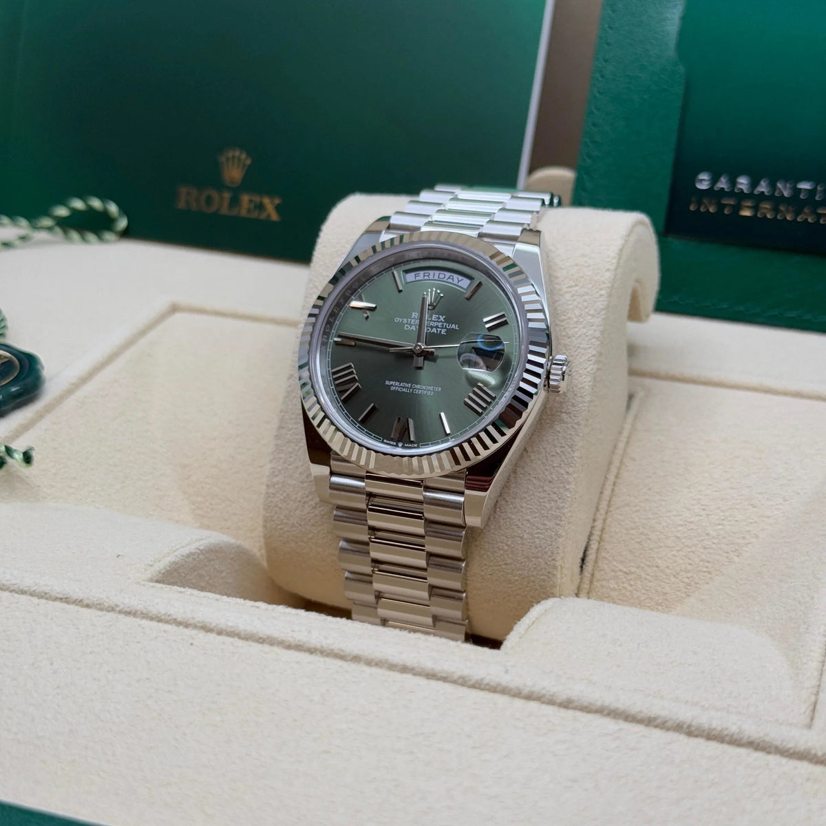 【1:1 Super Clone】  Day-Date "President" 40mm Platinum Green Olive Roman Dial - 228236