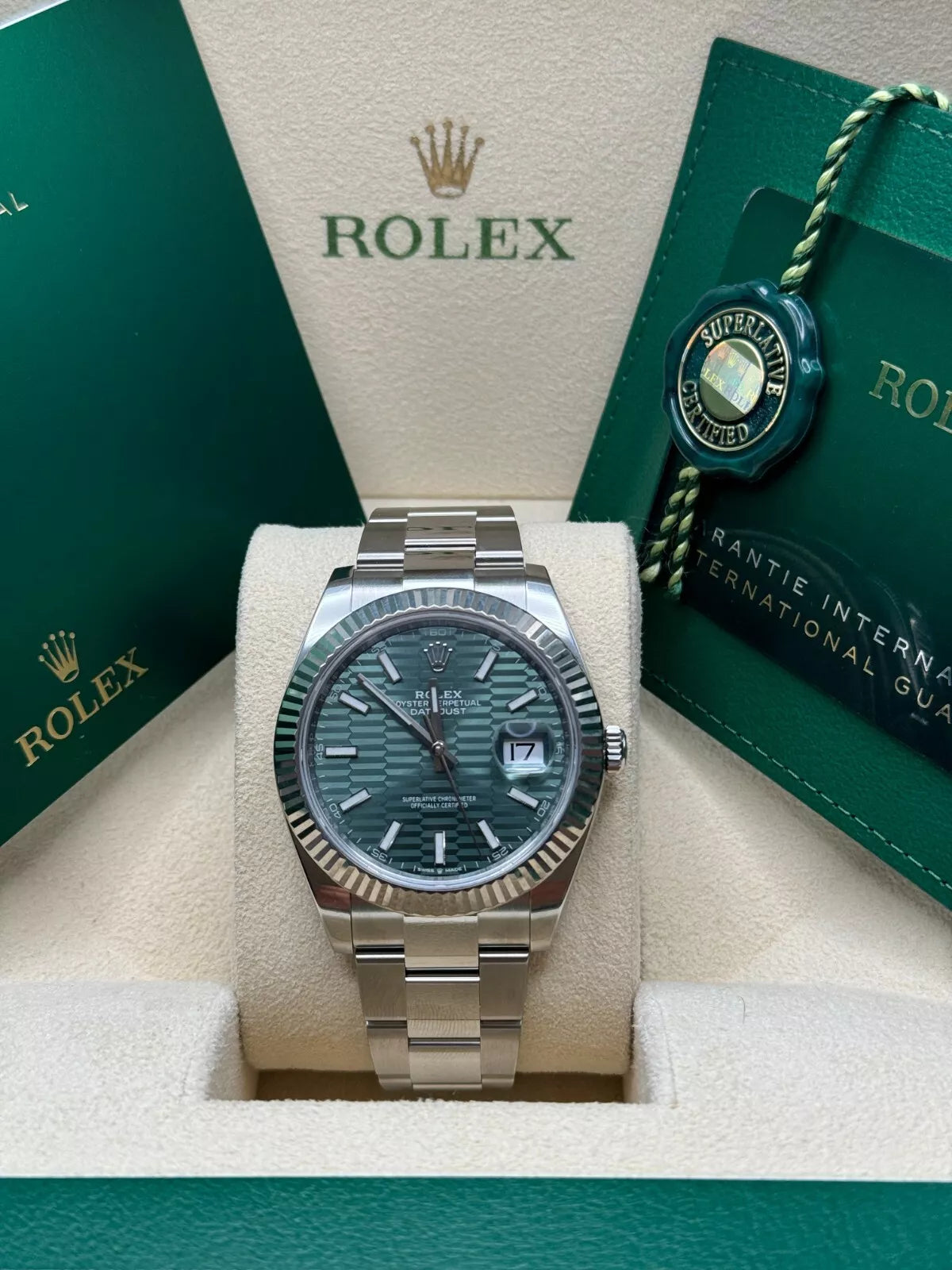 【1:1 Super Clone】  Datejust 41mm 126334 Mint Green Fluted Motif Dial Oyster Bracelet