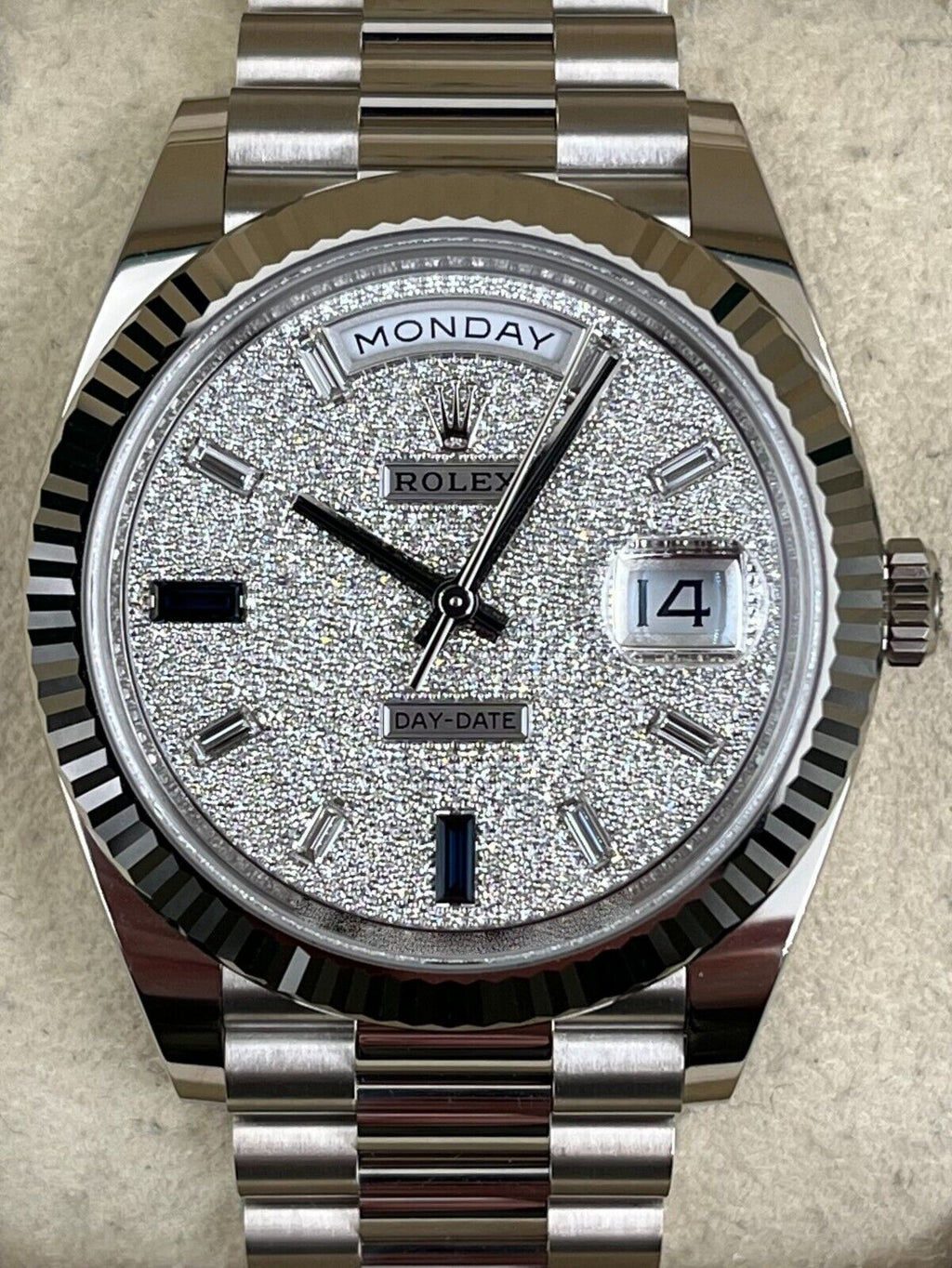 【1:1 Super Clone】  Day-Date 228236-0009 Diamonds & Sapphires Dial