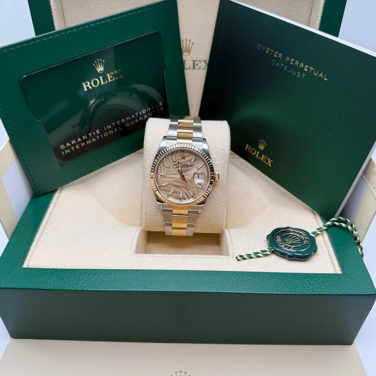 【1:1 Super Clone】  Datejust 36mm 126233 Golden Palm Motif Dial Jubilee Bracelet Watch