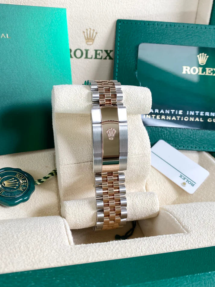 【1:1 Super Clone】 Datejust 41mm 126331 Silver Fluted Motif Dial Two Tone Stainless Steel & 18K Rose Gold Jubilee Bracelet Men's Watch