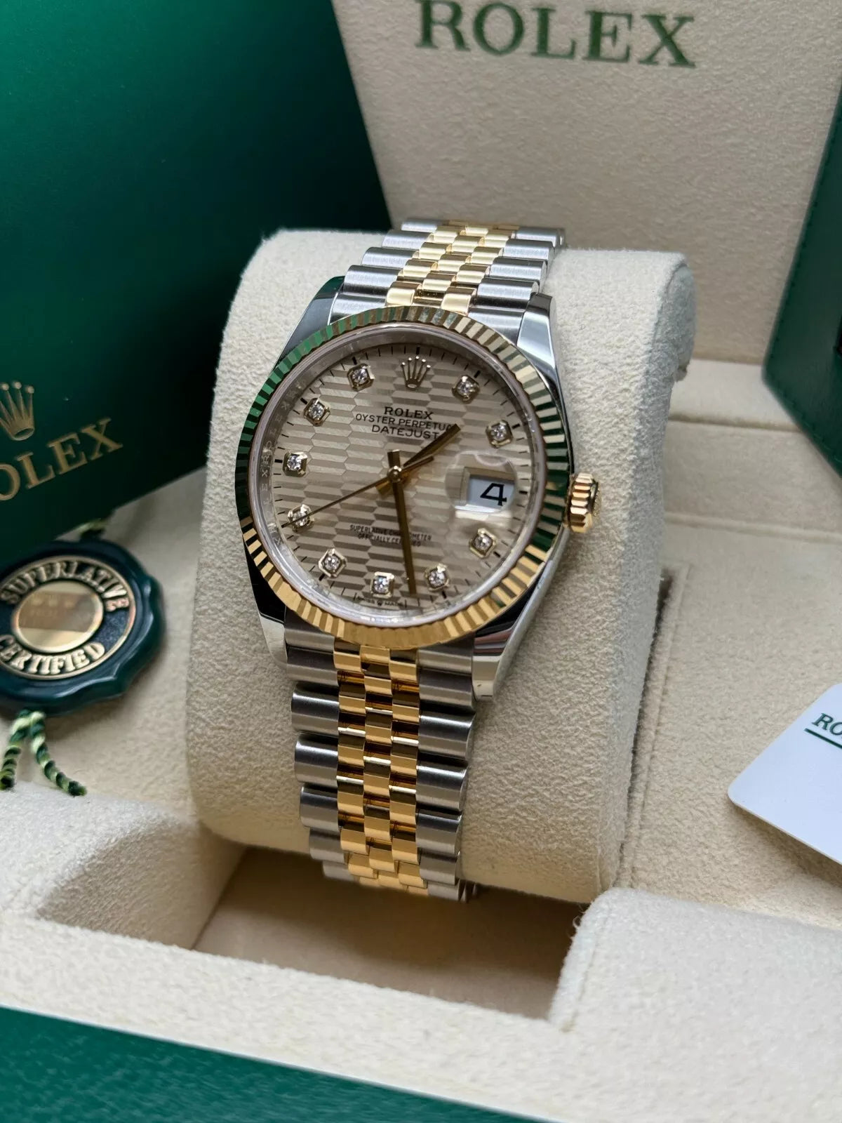 【1:1 Super Clone】  Datejust 36mm 126233 Champagne Fluted Motif Diamond Dial Jubilee Bracelet