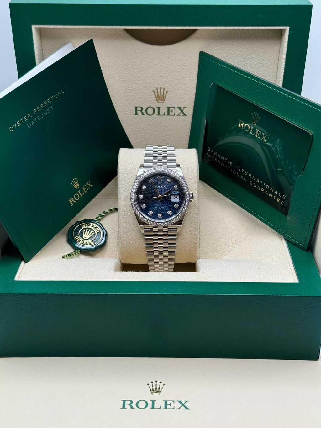 【1:1 Super Clone】  Datejust 36mm 126284 Blue Jubilee Diamond Dial & Diamond Bezel, Stainless Steel Oyster Bracelet Watch