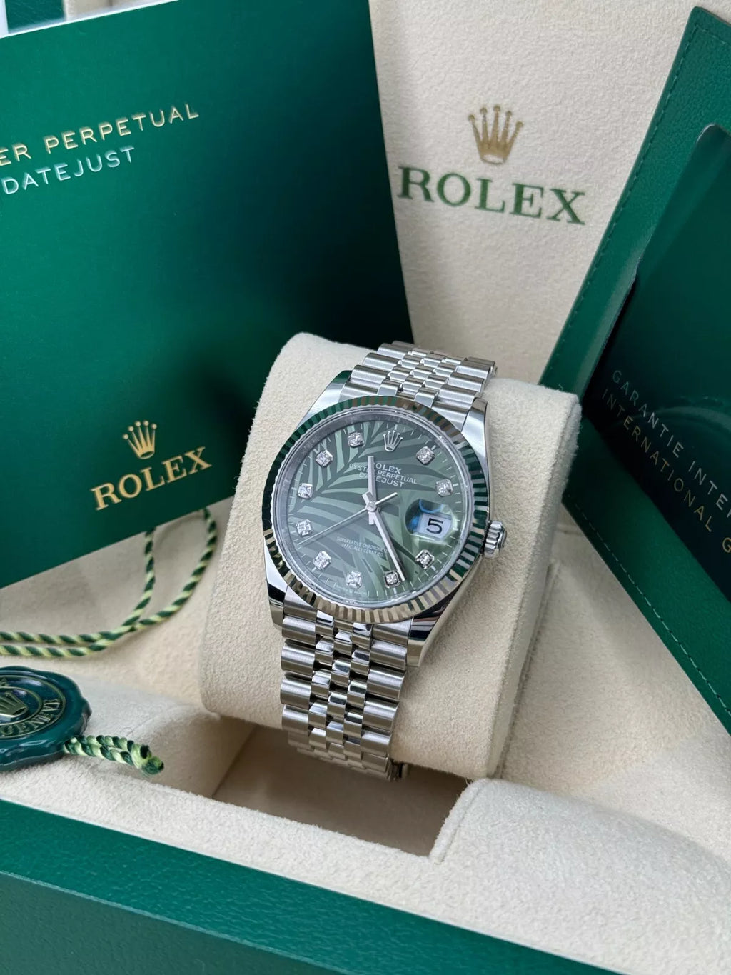 【1:1 Super Clone】  Datejust 36mm 126234 Olive Green Palm Motif Diamond Dial Jubilee Stainless Steel Watch