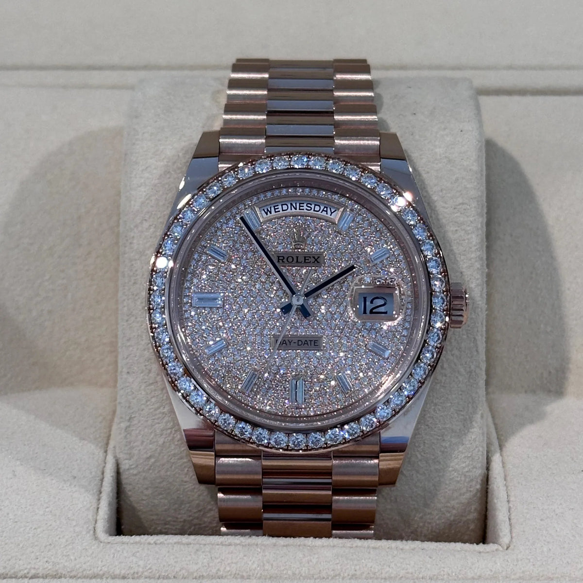 【1:1 Super Clone】  Day-Date 40mm Diamonds Paved Dial 228345rbr-0002
