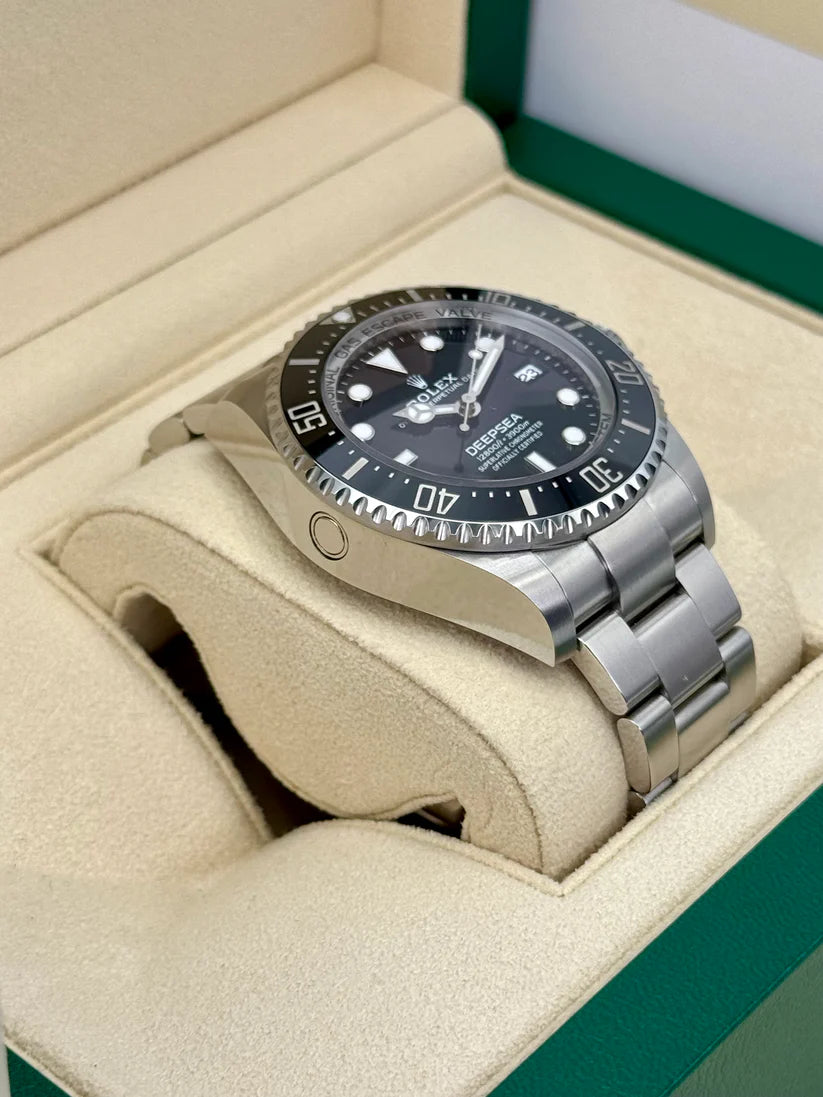 【1:1 Super Clone】 Deepsea m136660-0006 44mm