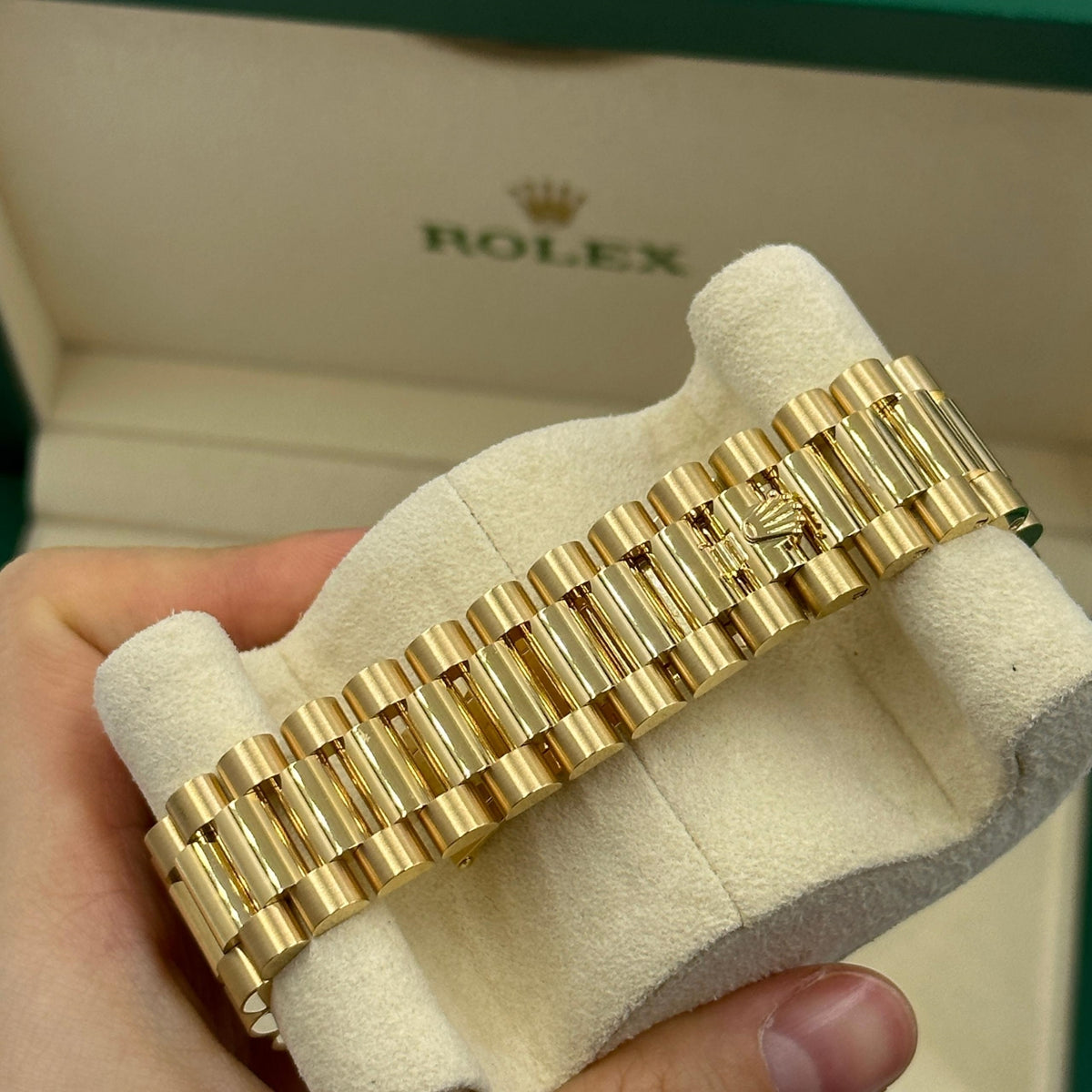 【1:1 Super Clone】  Day-Date "President" 40mm Yellow Gold Green Roman Dial Diamond Bezel - 228348rbr