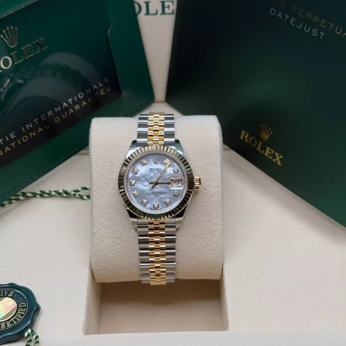 【1:1 Super Clone】 Lady-Datejust 28mm 279173 Mother of Pearl Diamond Dial Oyster Bracelet