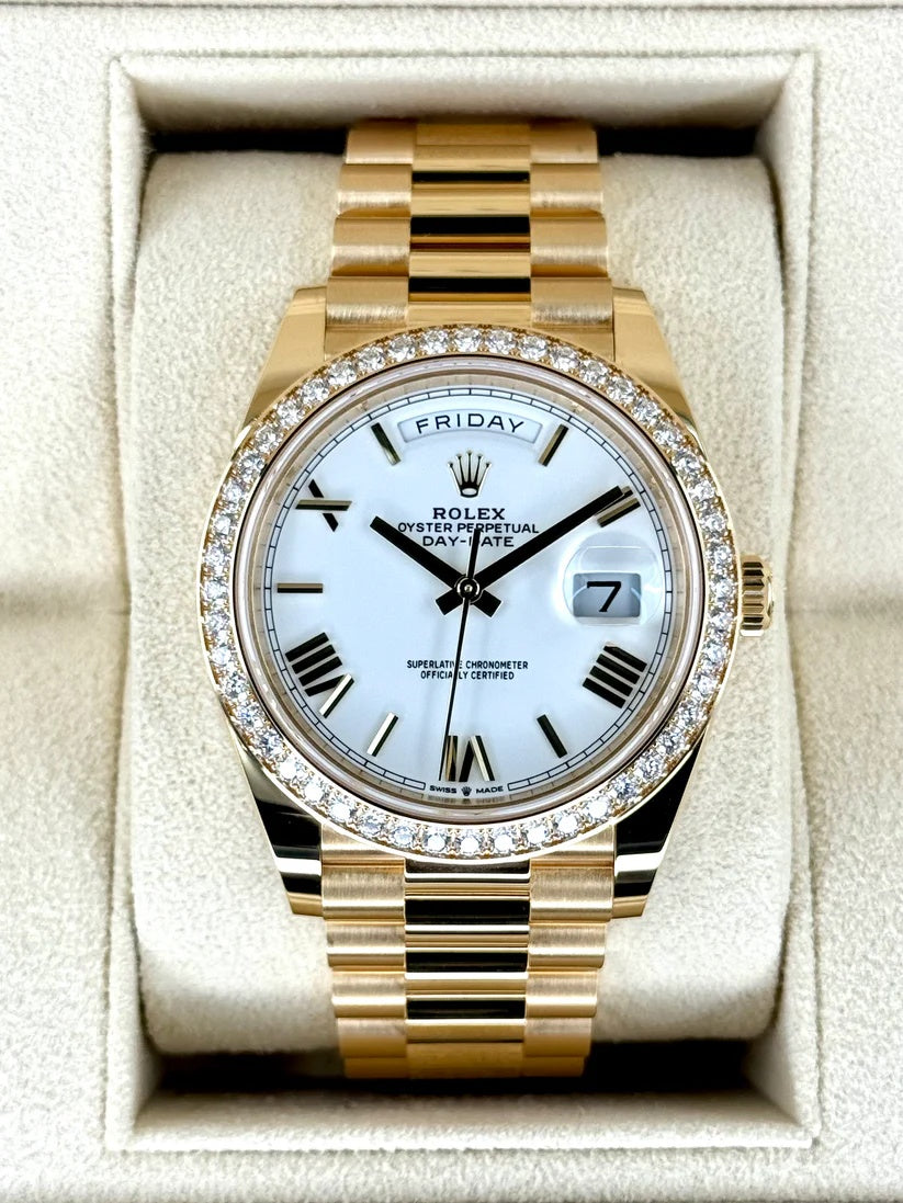 【1:1 Super Clone】  Day-Date "President" 40mm Yellow Gold White Roman Dial Diamond Bezel - 228348rbr