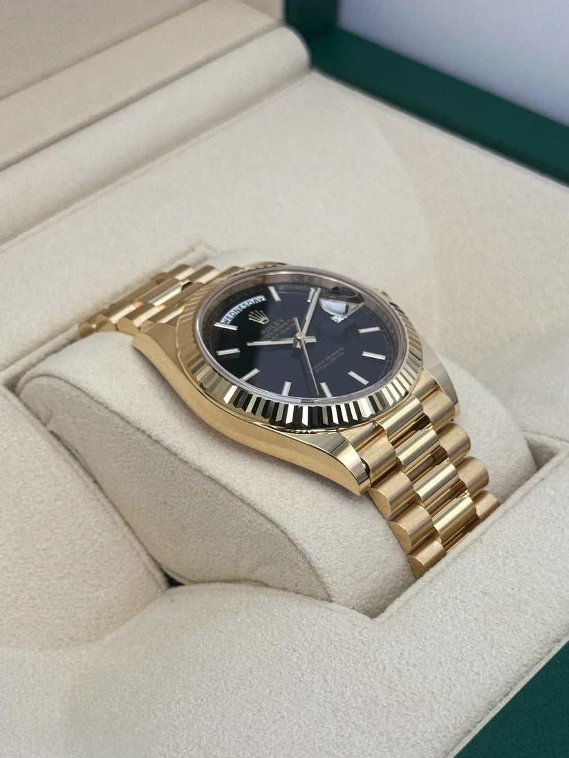 【1:1 Super Clone】 Day-Date "President" 40mm Yellow Gold Black Index Dial - 228238