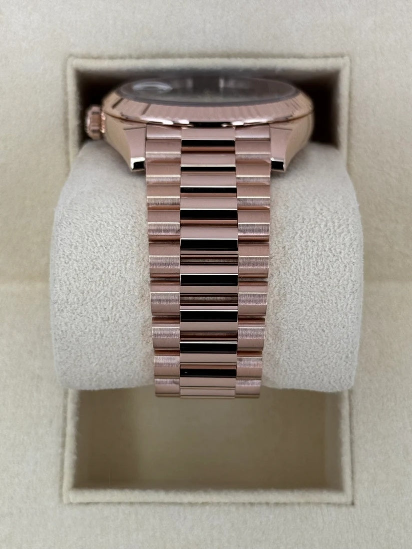 【1:1 Super Clone】  Day-Date "President" 40mm Everose Gold Slate Roman Ombre "Smoke" Dial - 228235
