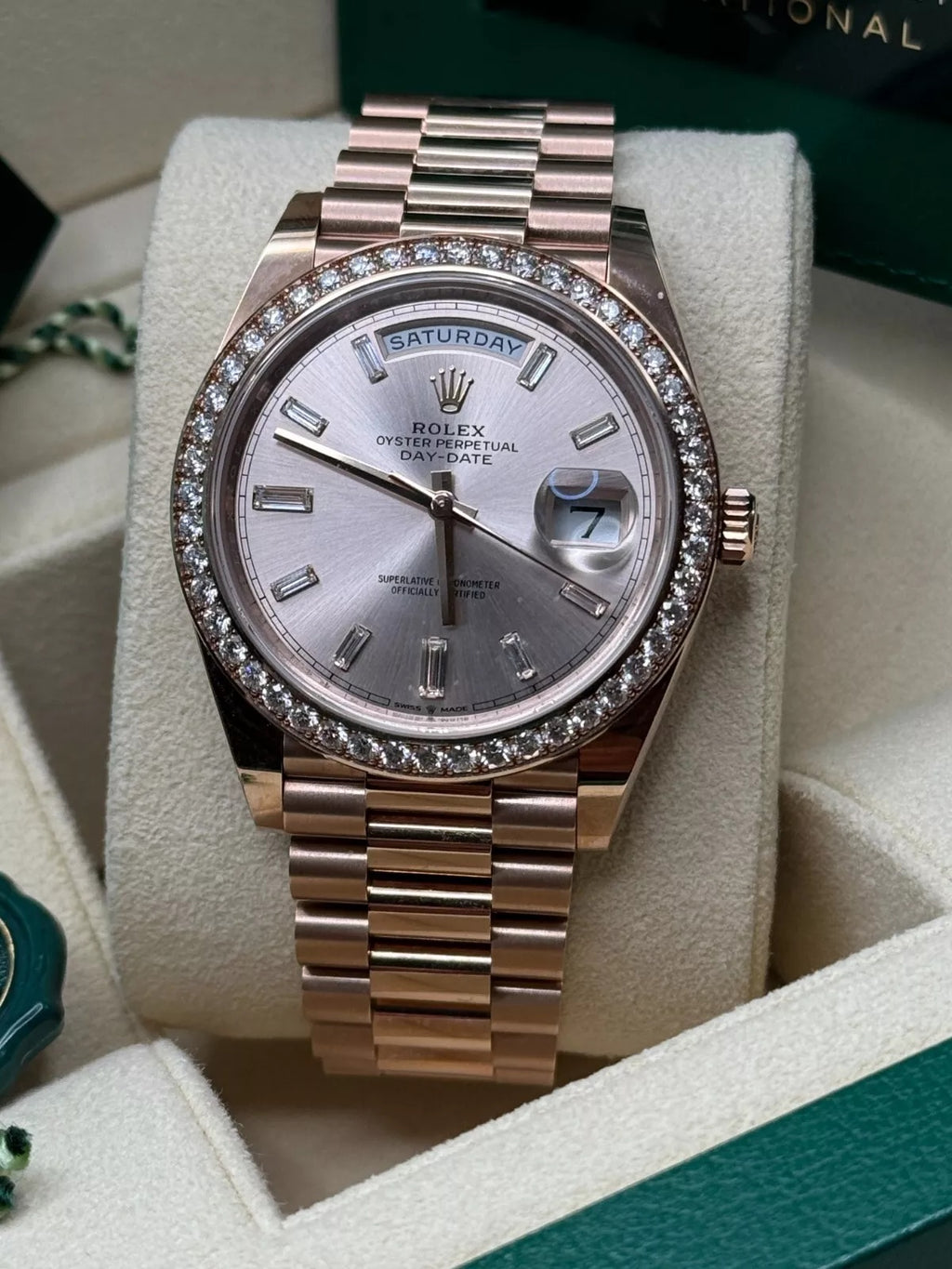 【1:1 Super Clone】  Day-Date 40mm Sundust Diamonds Dial 228345rbr-0007