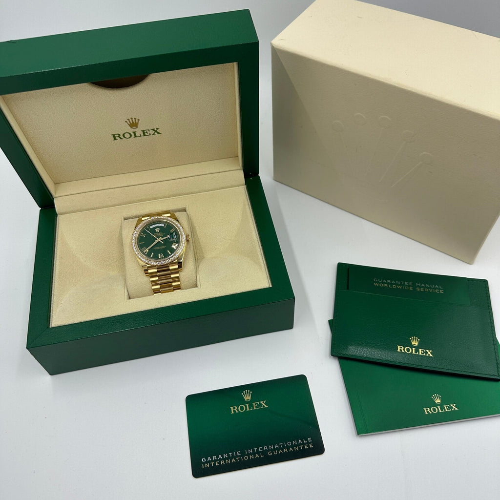 【1:1 Super Clone】  Day-Date "President" 40mm Yellow Gold Green Roman Dial Diamond Bezel - 228348rbr