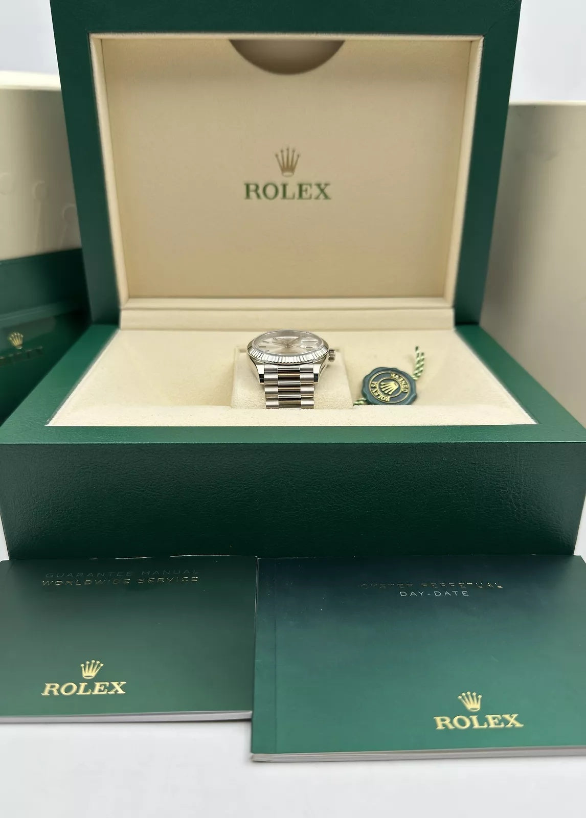 【1:1 Super Clone】  Day-Date "President" 40mm Silver Diamonds Dial  228236-0002