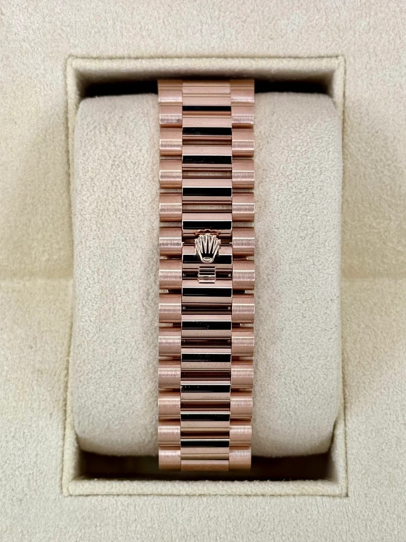 【1:1 Super Clone】  Day-Date "President" 40mm Everose Gold Slate Roman Ombre "Smoke" Dial - 228235