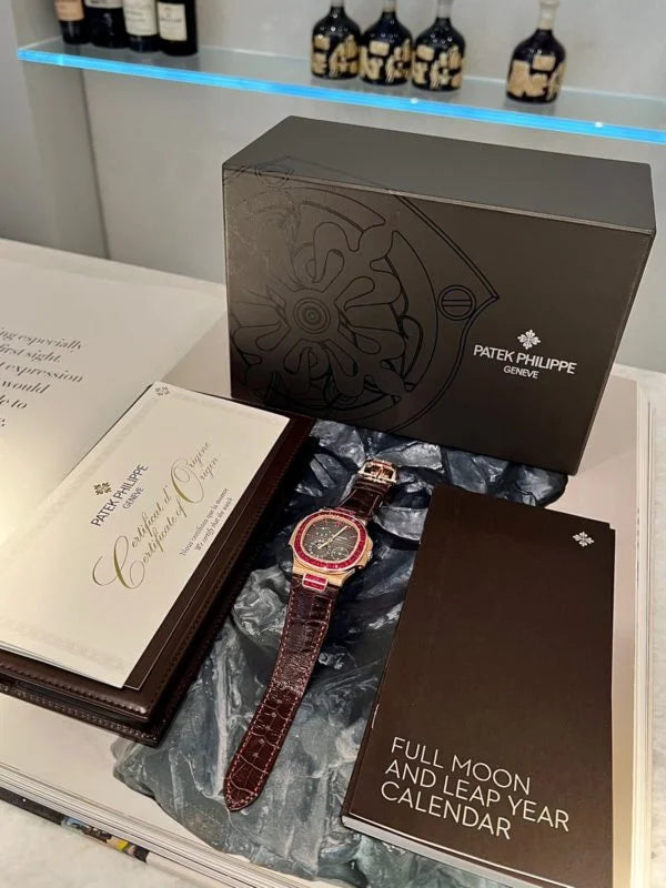 Patek Philippe Nautilus 5724/12R Rose Gold Ruby – Date Moonphase