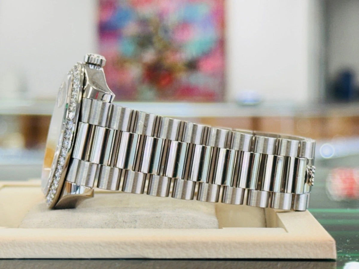 【1:1 Super Clone】 Day-Date 40mm 228349RBR-0001 Silver Dial President Bracelet