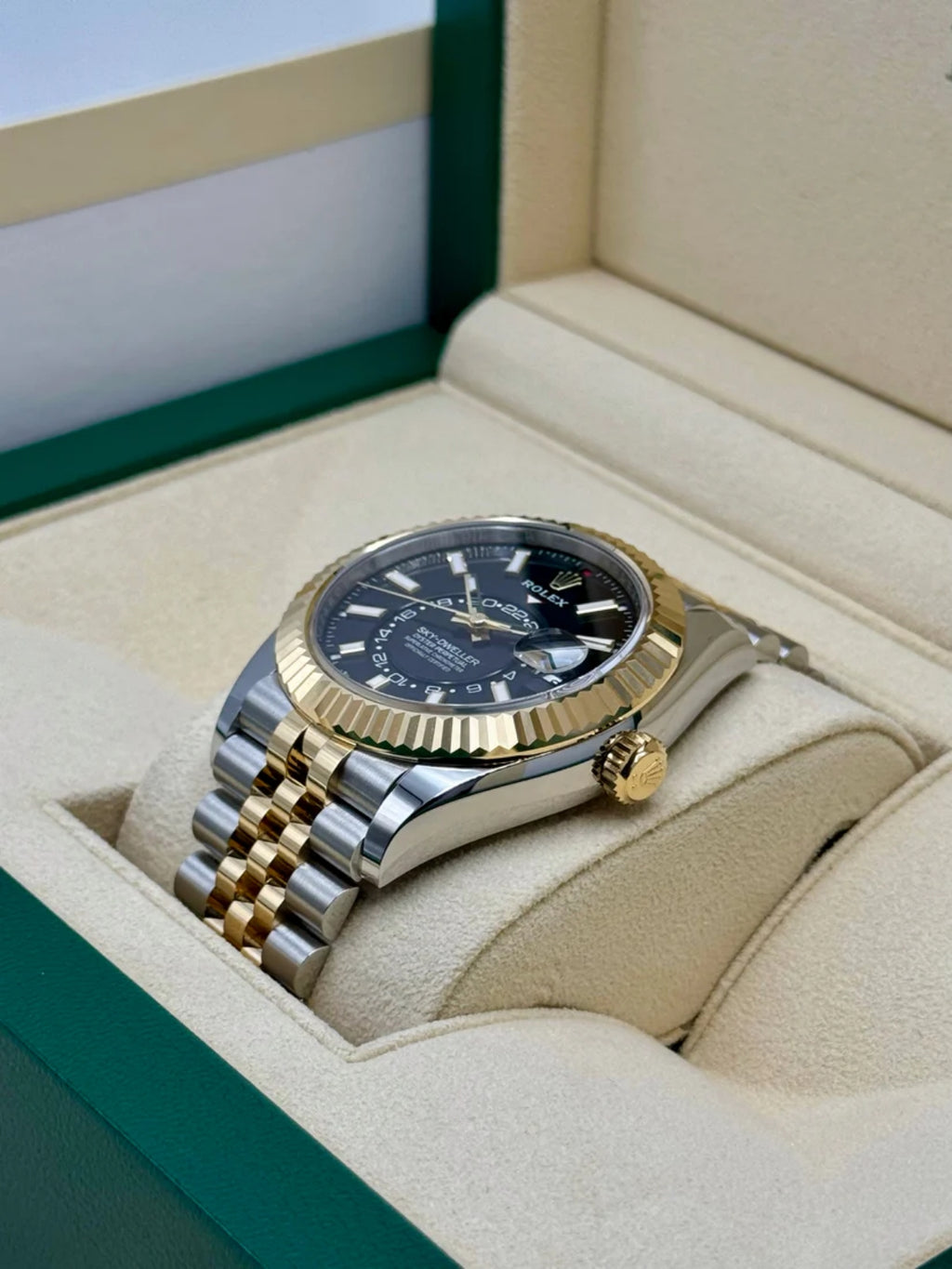 【1:1 Super Clone】  Sky-Dweller 42mm 336933-0003/0004 Two-Tone Yellow Gold Black Dial Jubilee