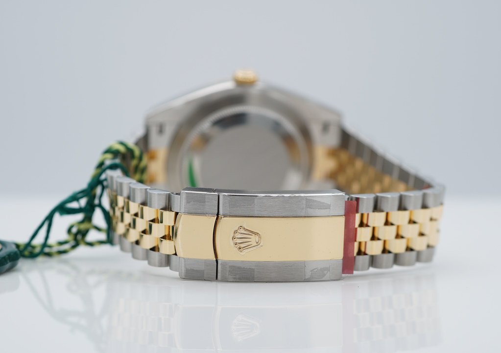 【1:1 Super Clone】  Datejust 41mm Swiss Replica Watch | Two Tone Jubilee Bracele Champagne Fluted Dial Ref 126333