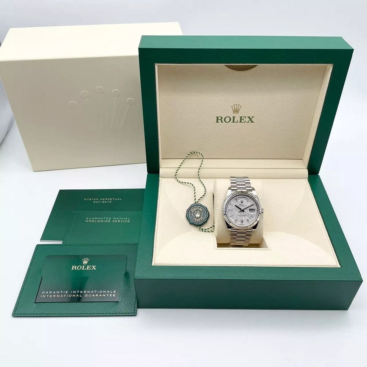 【1:1 Super Clone】  Day-Date "President" 40mm Platinum Meteorite Diamond Baguette Dial - 228236