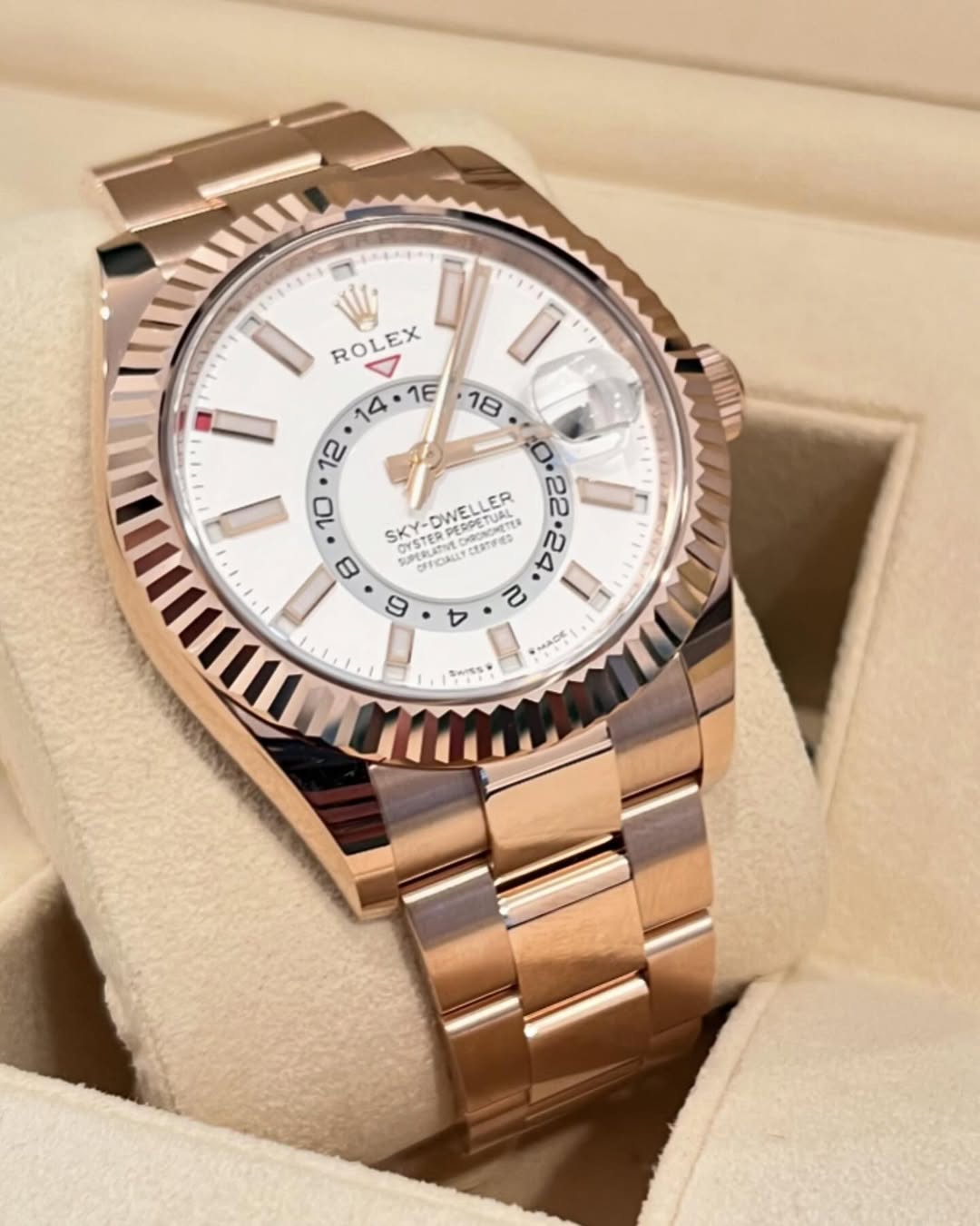 【1:1 Super Clone】  Sky-Dweller 42mm 336935-0003/0007 Rose Gold White Dial Oyster