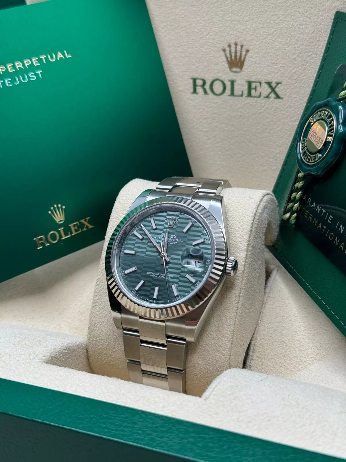 【1:1 Super Clone】  Datejust 41mm 126334 Mint Green Fluted Motif Dial Oyster Bracelet