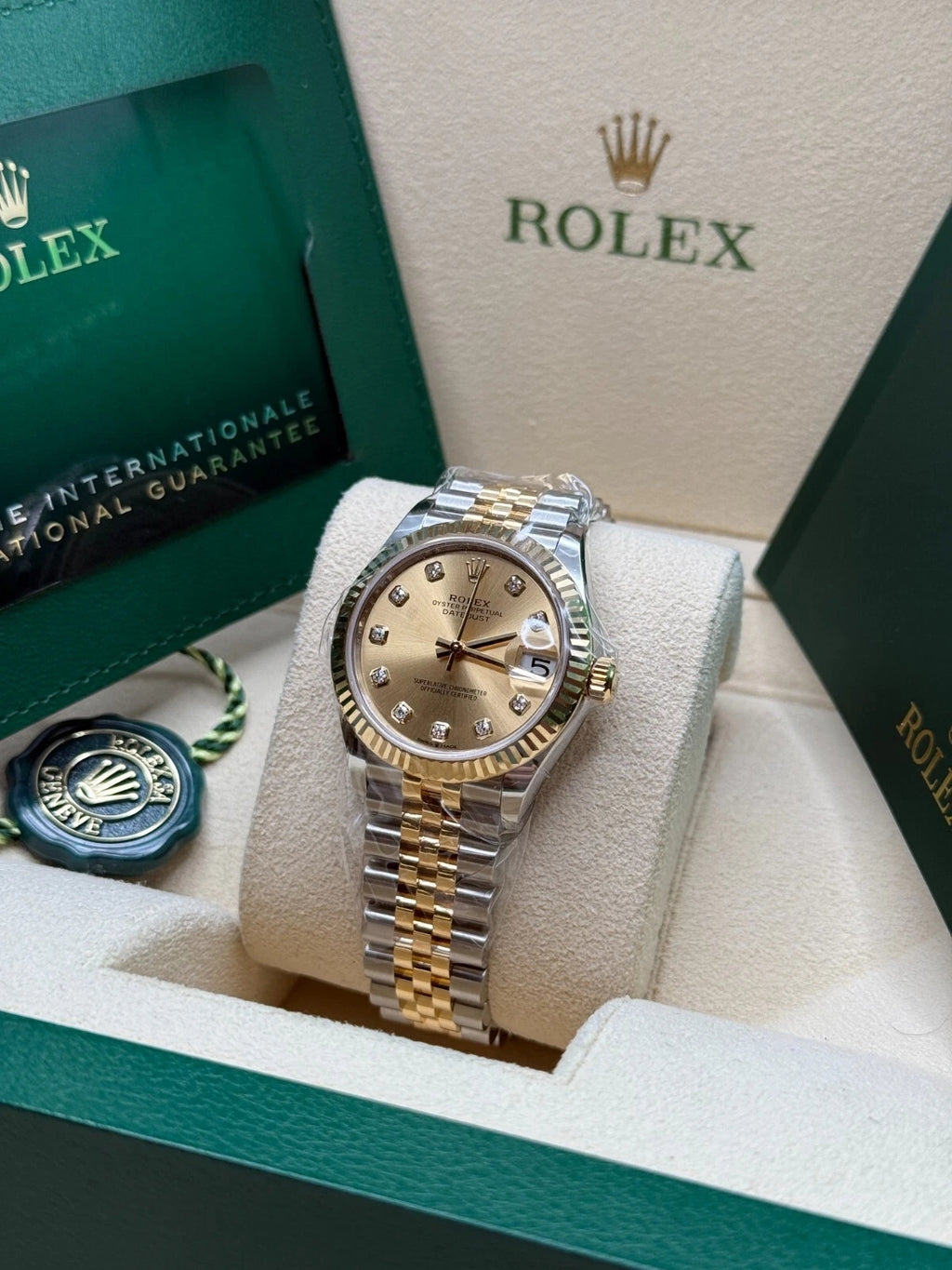 【1:1 Super Clone】 Datejust m278273-0025/0026 31mm Champagne Dial Stainless Steel and Yellow Gold Oyster Watch