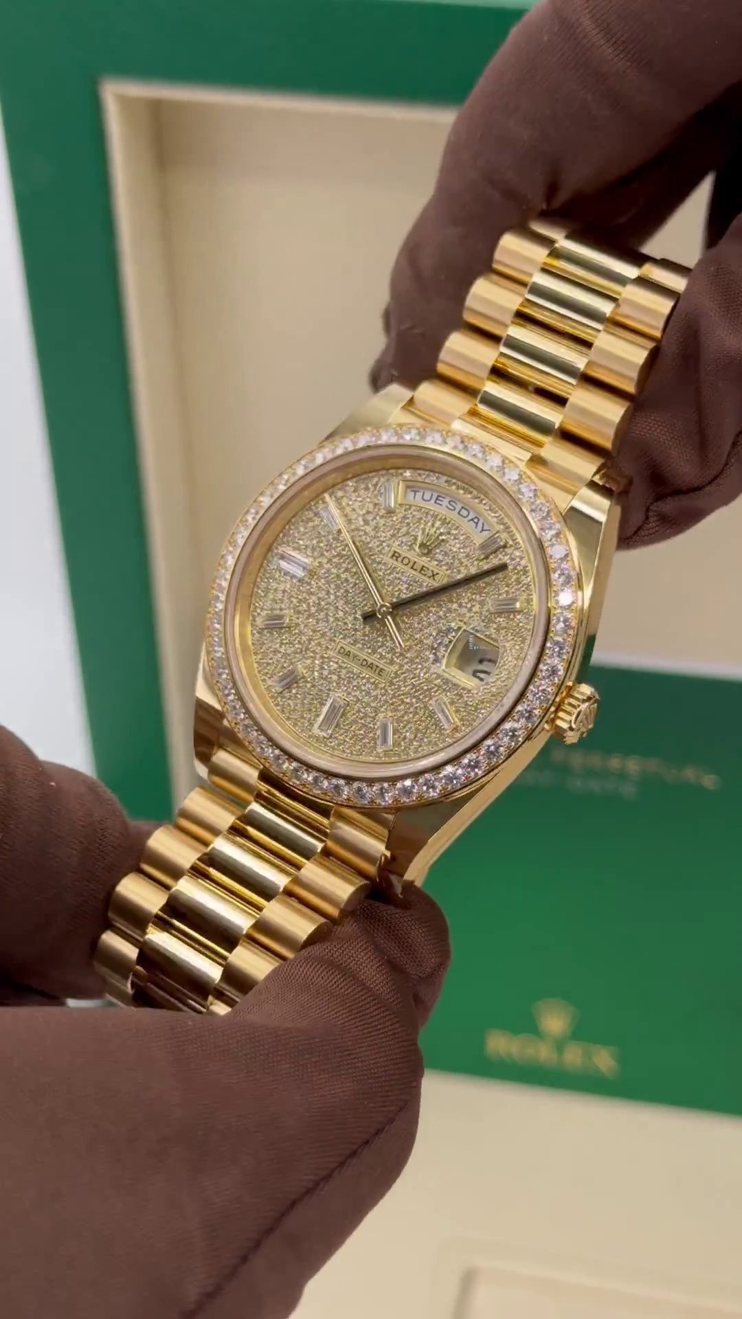 【1:1 Super Clone】 Day-Date 40mm Diamond Dial Watch 228348RBR-0037