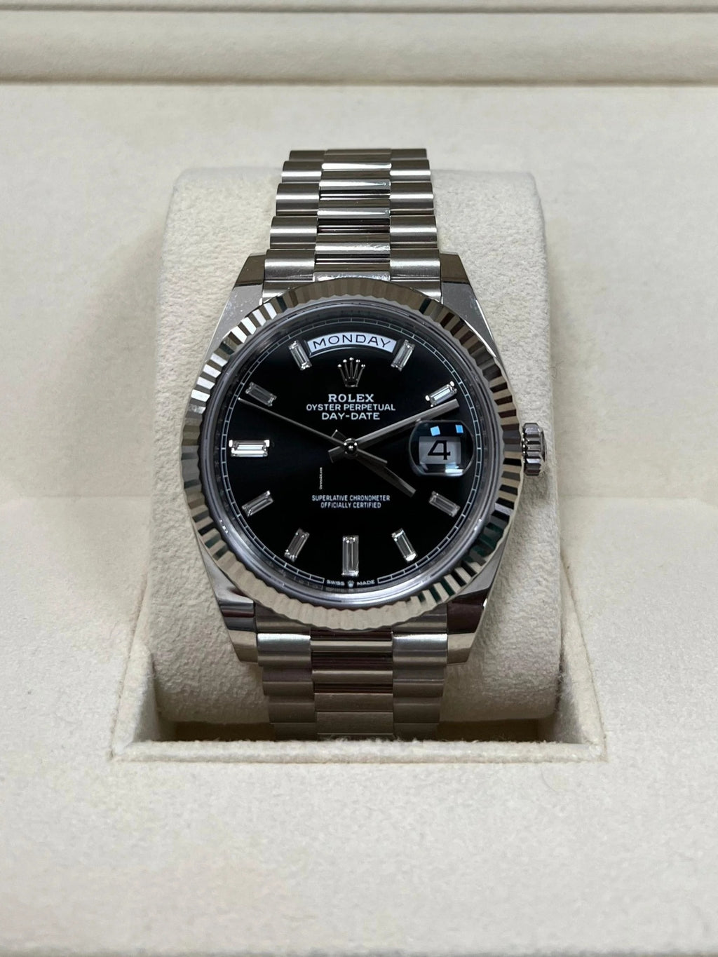 【1:1 Super Clone】  Day-Date 40mm  Black Diamonds Dial 228236-0004
