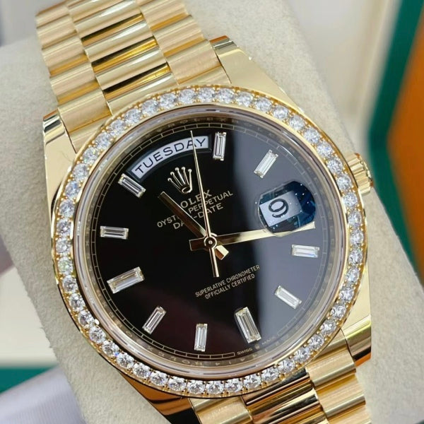 【1:1 Super Clone】 Day-Date 40mm Black Diamond Dial and Diamond Bezel Yellow Gold President Bracelet  228348RBR-0001