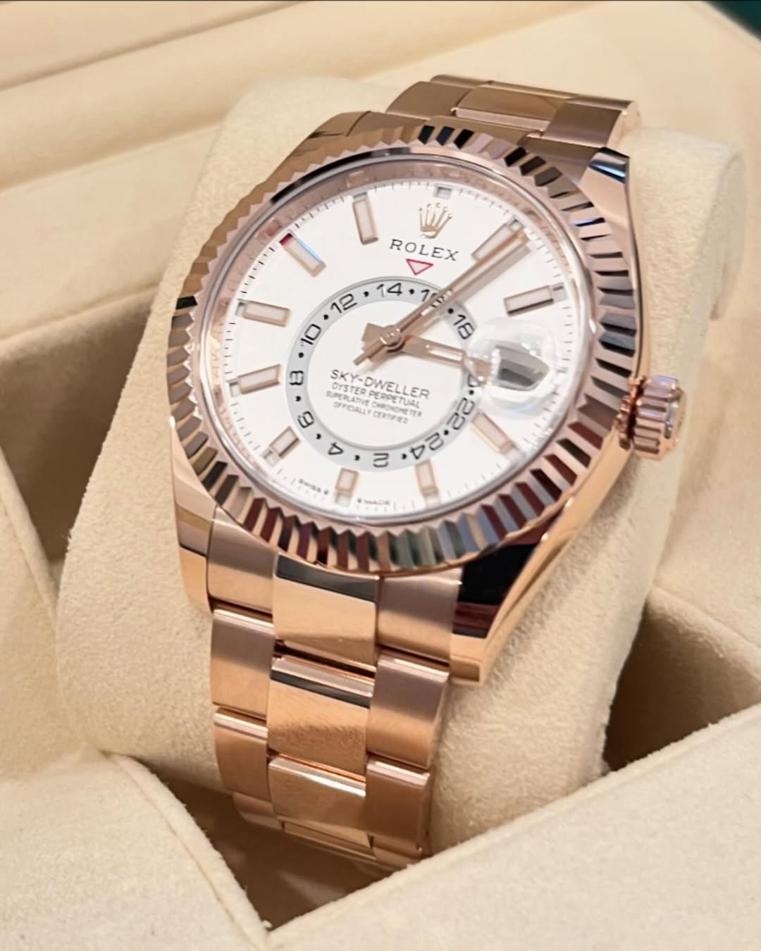 【1:1 Super Clone】  Sky-Dweller 42mm 336935-0003/0007 Rose Gold White Dial Oyster