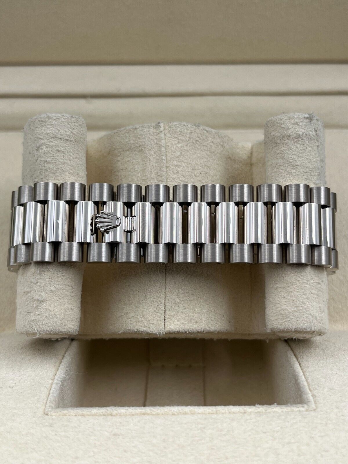 【1:1 Super Clone】  Day-Date 228236-0009 Diamonds & Sapphires Dial