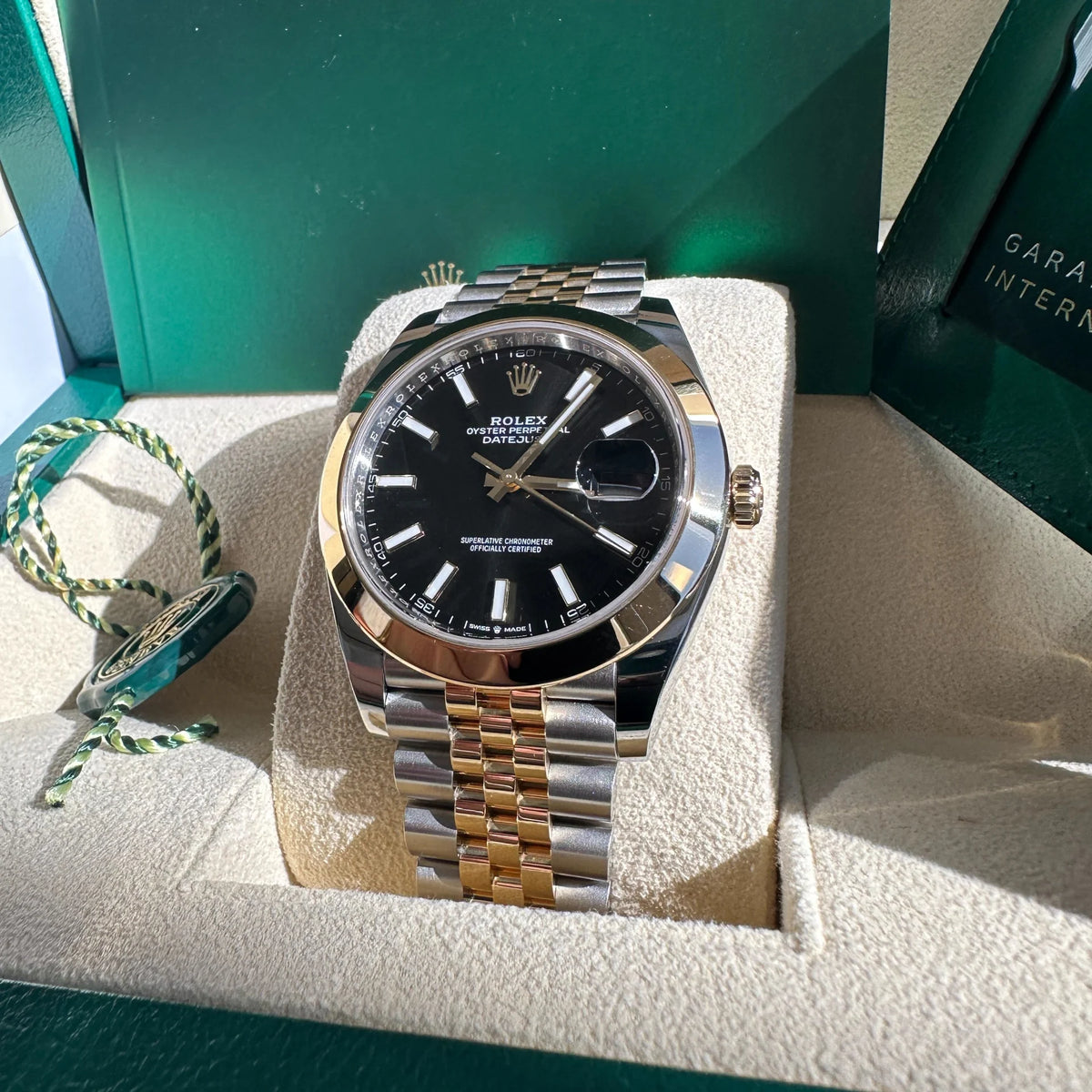 【1:1 Super Clone】 Datejust 41mm 126303 Black Index Jubilee 41mm Steel and Yellow Gold Mens Watch