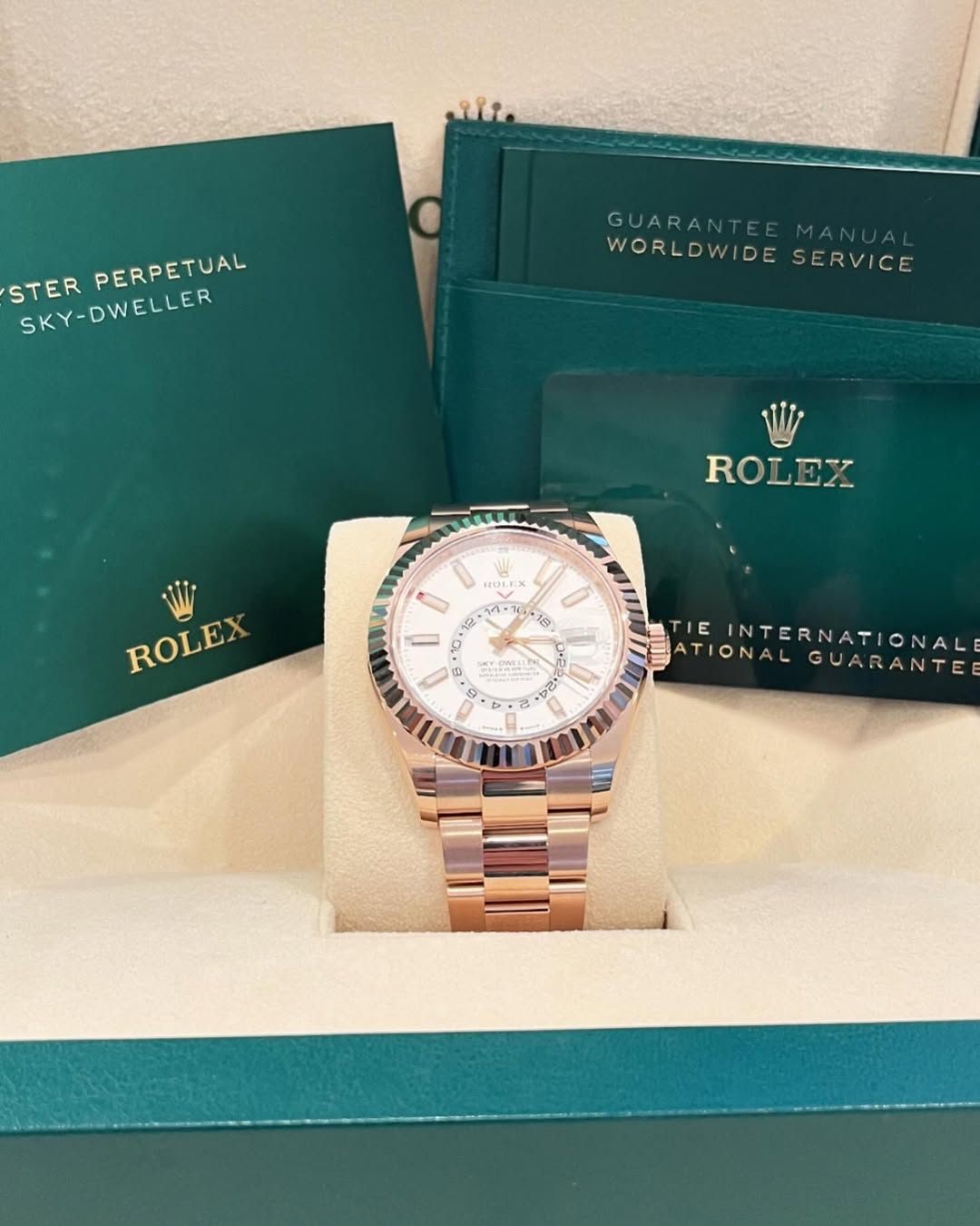 【1:1 Super Clone】  Sky-Dweller 42mm 336935-0003/0007 Rose Gold White Dial Oyster