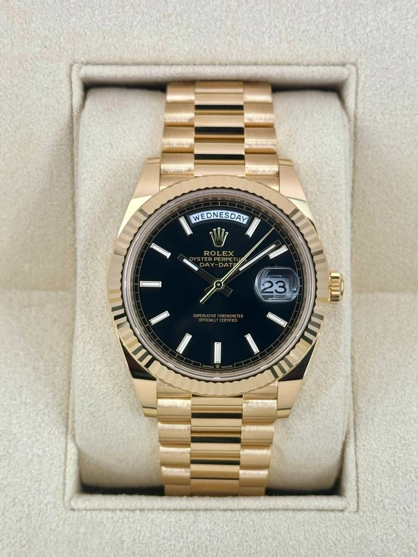 【1:1 Super Clone】 Day-Date "President" 40mm Yellow Gold Black Index Dial - 228238