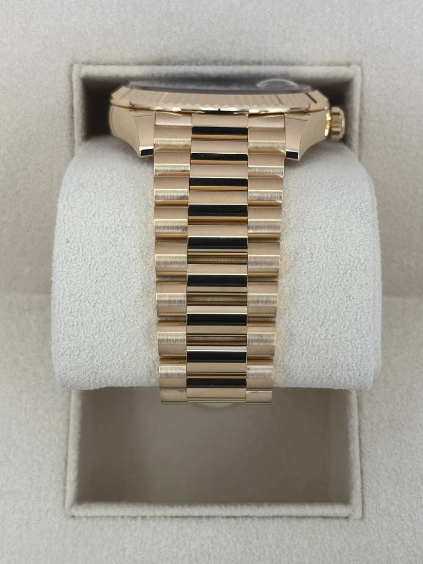 【1:1 Super Clone】 Day-Date "President" 40mm Yellow Gold Black Index Dial - 228238