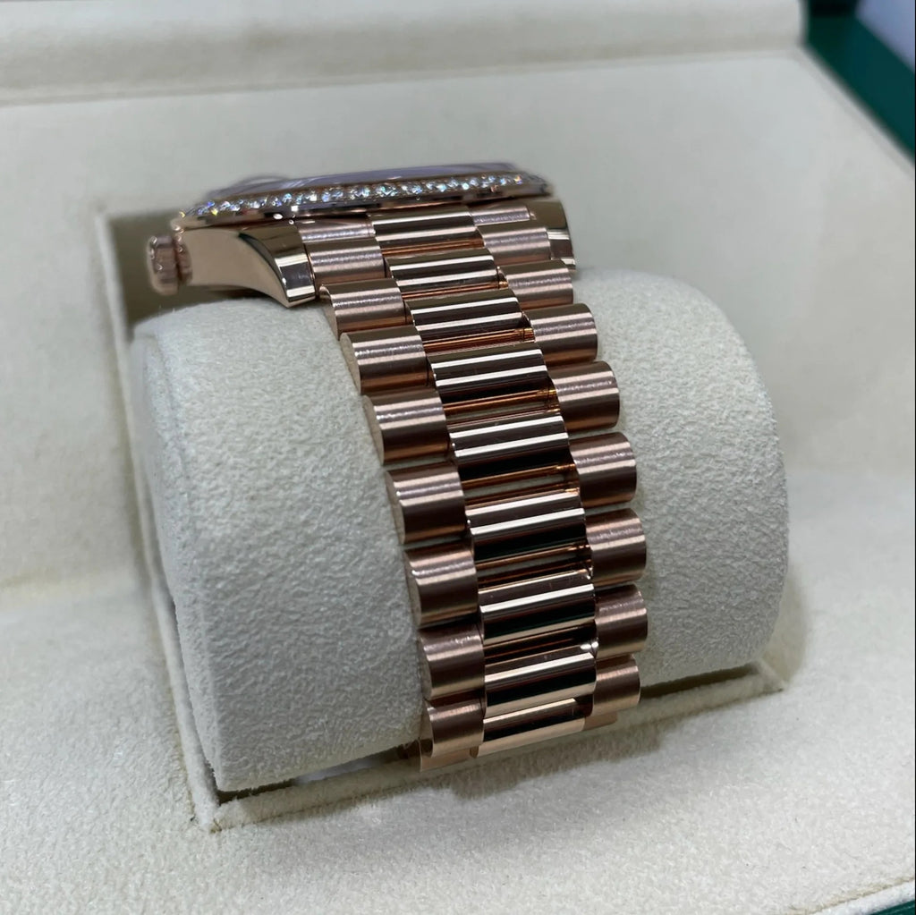 【1:1 Super Clone】  Day-Date 40mm Diamonds Paved Dial 228345rbr-0002