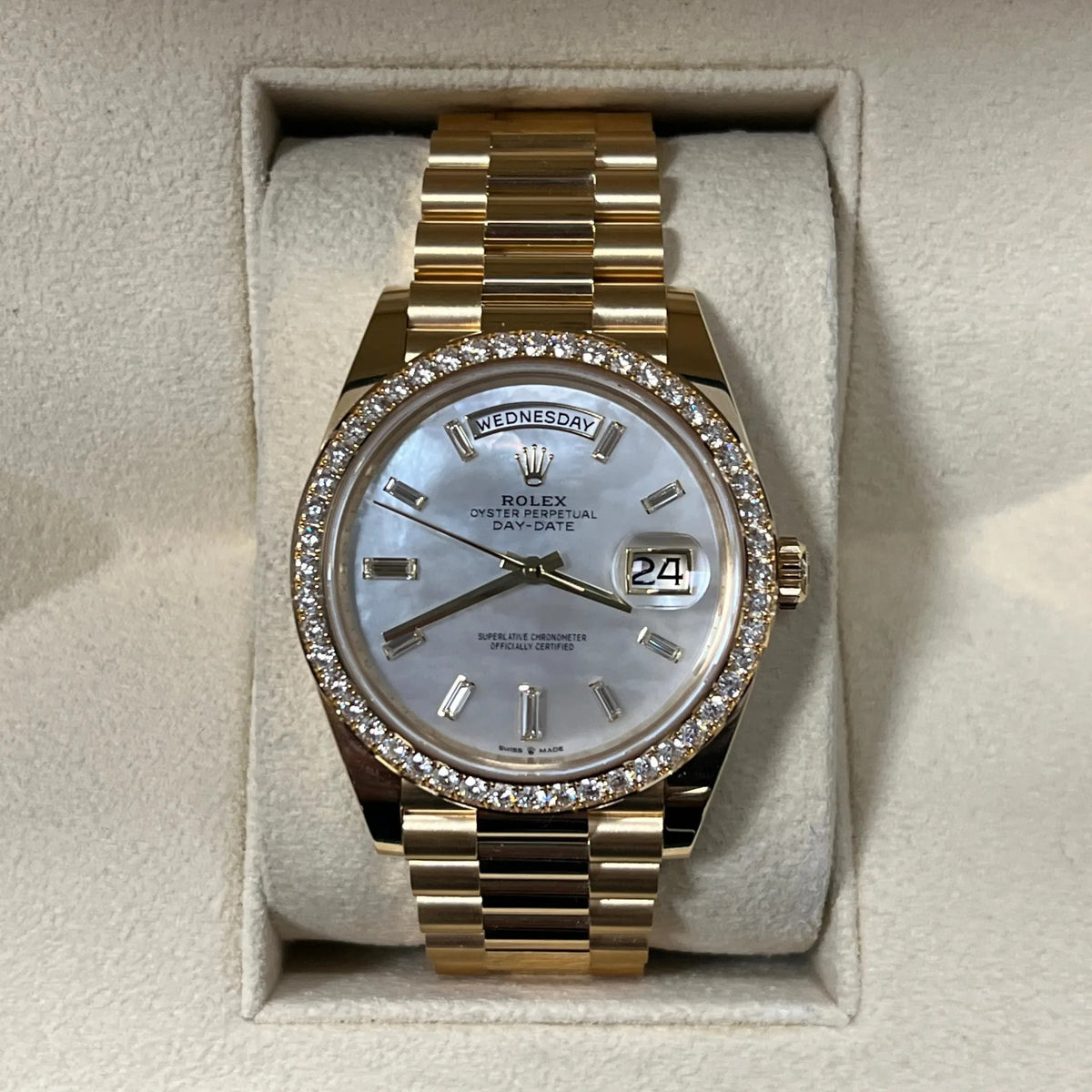 【1:1 Super Clone】 Day-Date 40mm White Mother-of-Pearl Dial President Watch 228348RBR-0046