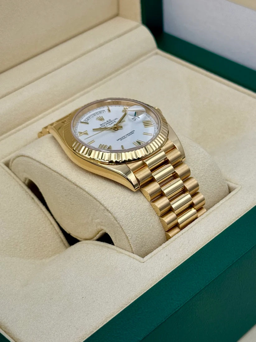 【1:1 Super Clone】 Day-Date "President" 40mm Yellow Gold White Roman Dial - 228238