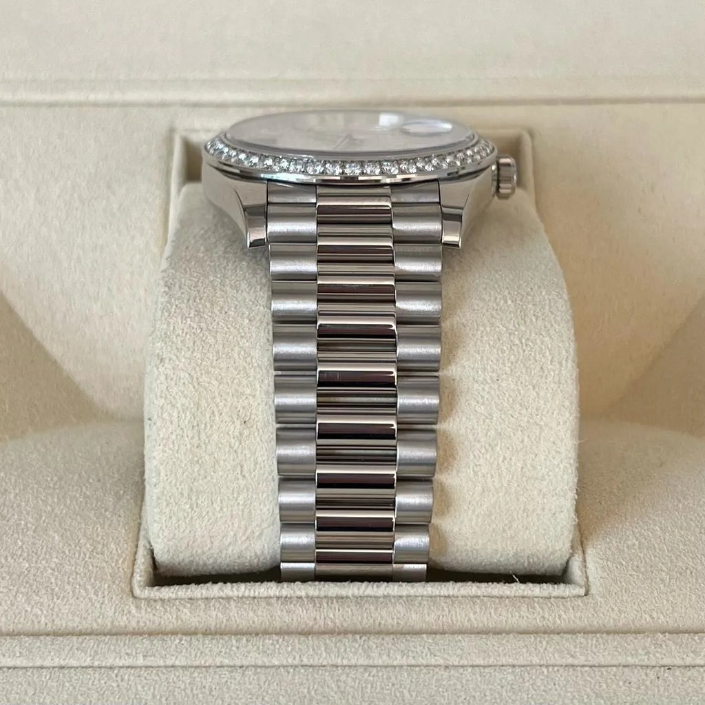 【1:1 Super Clone】 228349RBR-0036 Day-Date 40mm 18k White Gold Paved With Diamonds Watch