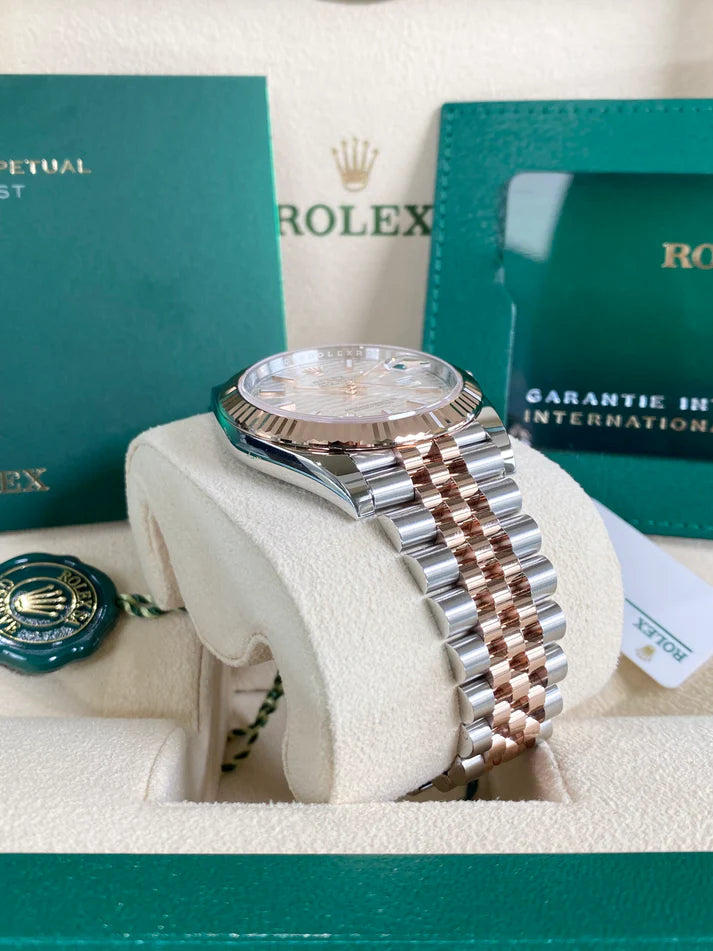 【1:1 Super Clone】 Datejust 41mm 126331 Silver Fluted Motif Dial Two Tone Stainless Steel & 18K Rose Gold Jubilee Bracelet Men's Watch