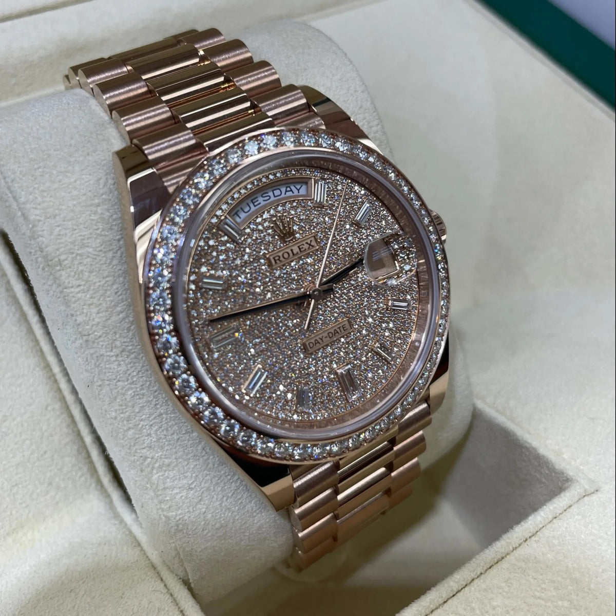 【1:1 Super Clone】  Day-Date 40mm Diamonds Paved Dial 228345rbr-0002