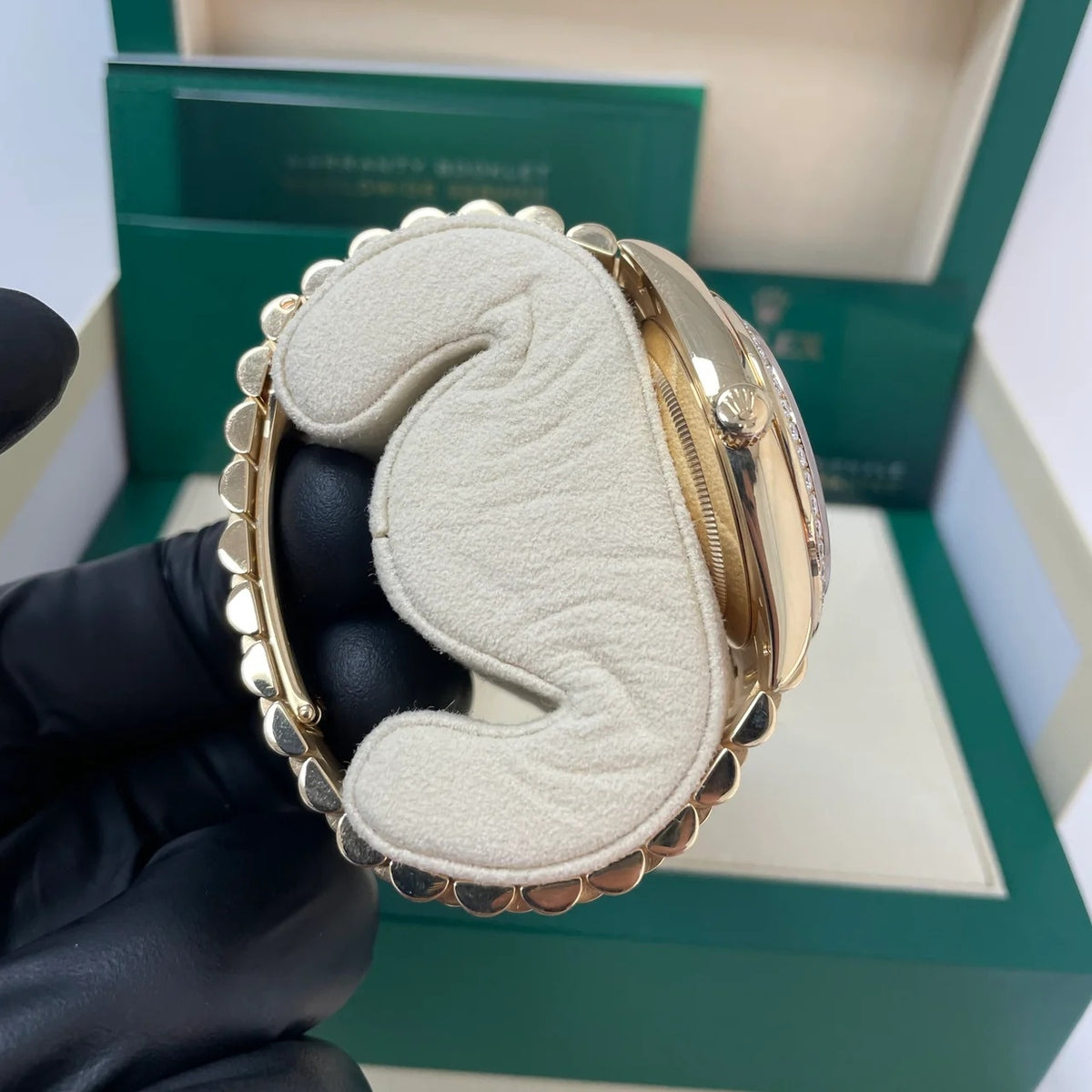 【1:1 Super Clone】 Day-Date 40mm Champaign Dial and Diamond Bezel Yellow Gold President Bracelet 228348RBR-0008