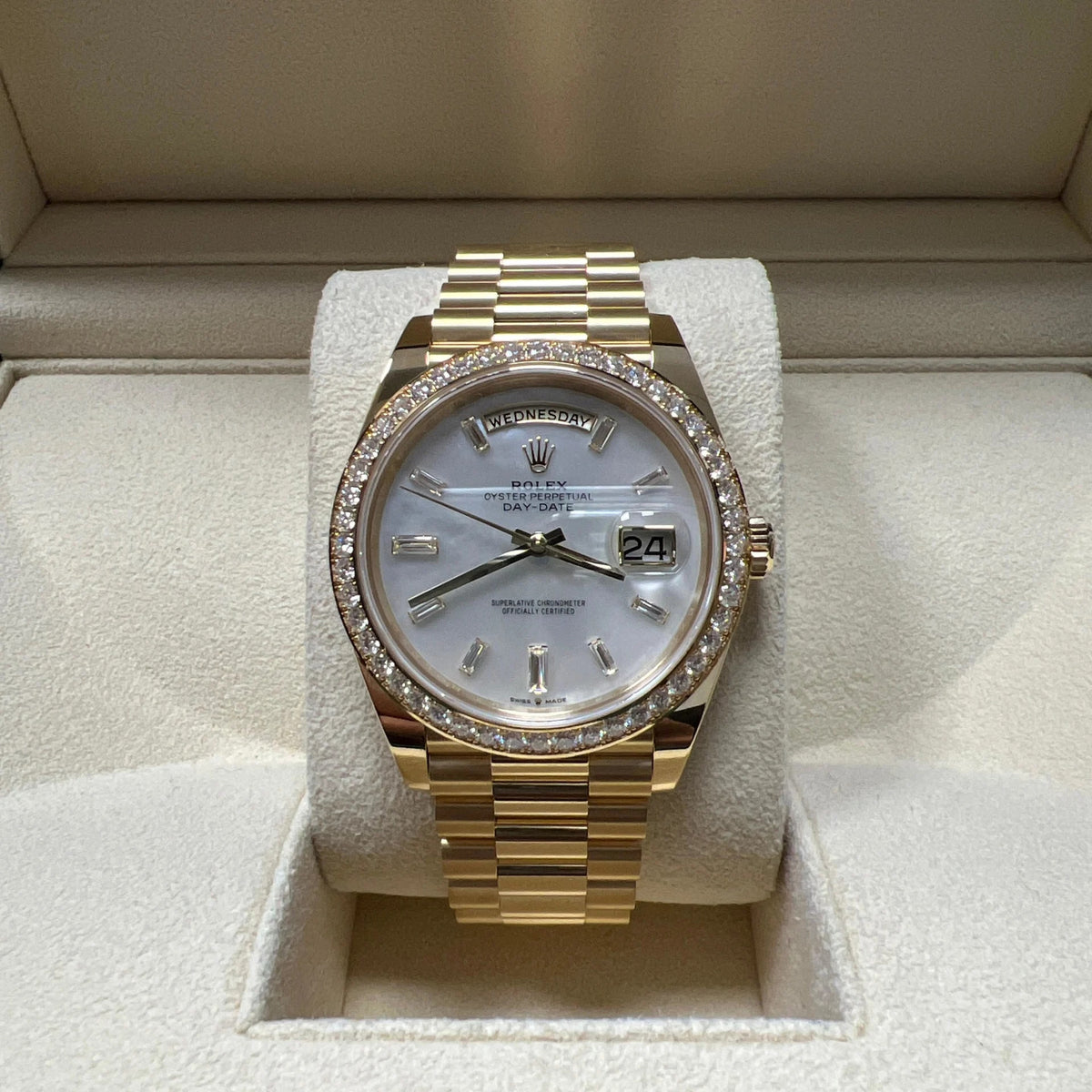 【1:1 Super Clone】 Day-Date 40mm White Mother-of-Pearl Dial President Watch 228348RBR-0046