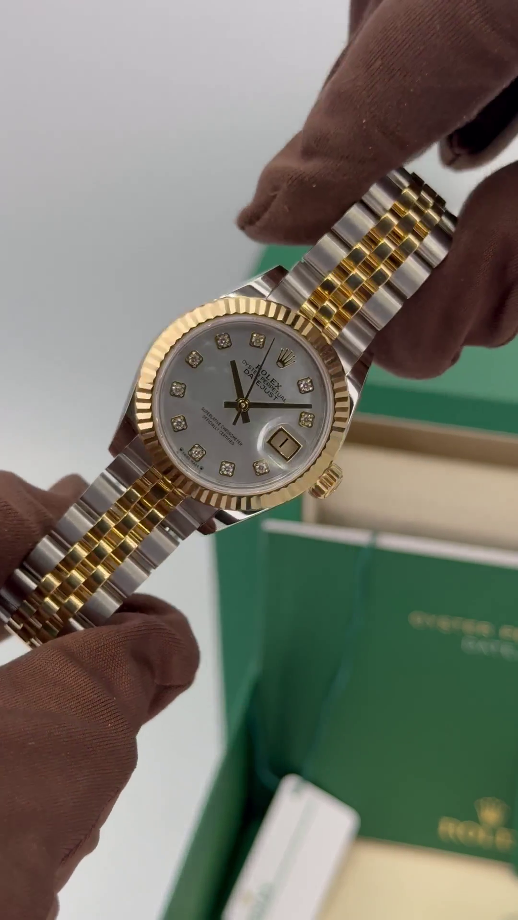 【1:1 Super Clone】 Lady-Datejust 28mm 279173 Mother of Pearl Diamond Dial Oyster Bracelet