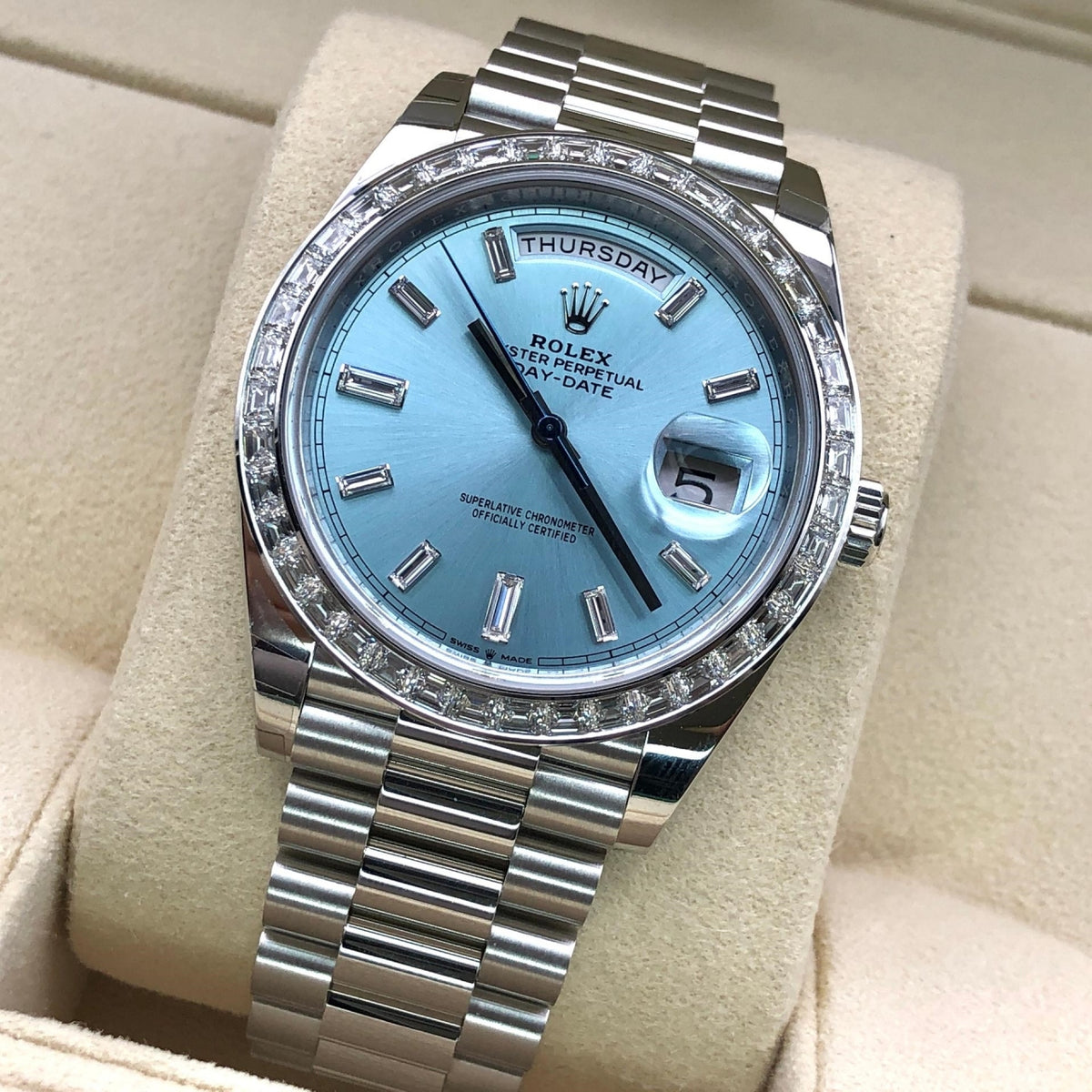 🔥Hot Sale🔥【1:1 Super Clone】 Day-Date 40mm 228396TBR-0002 Ice Blue Diamonds Dial