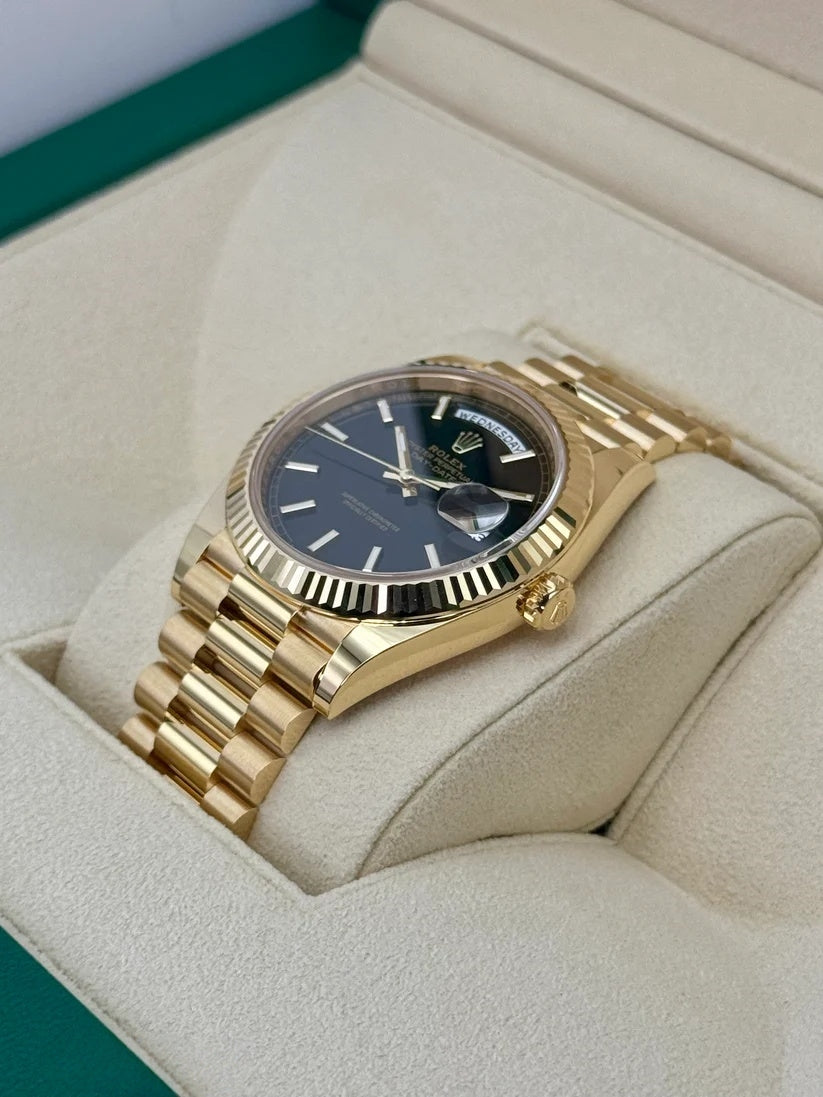 【1:1 Super Clone】 Day-Date "President" 40mm Yellow Gold Black Index Dial - 228238