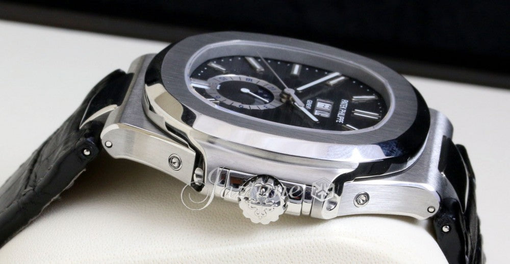 Patek Philippe Nautilus, 40.5mm, Stainless Steel, Black Dial, 5726A-001