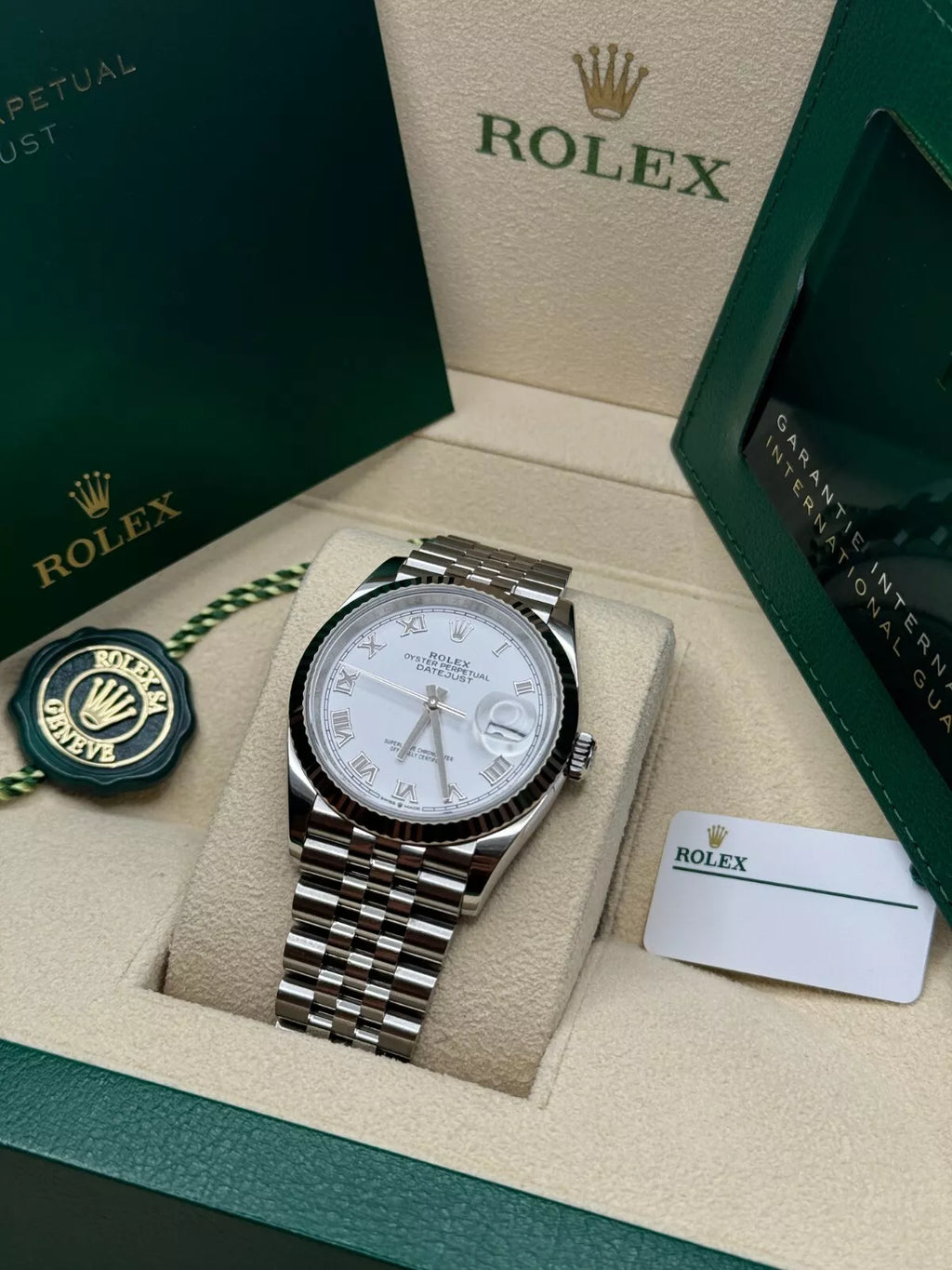 【1:1 Super Clone】 Datejust 41mm Smooth Bezel White Roman Dial Jubilee - 126300