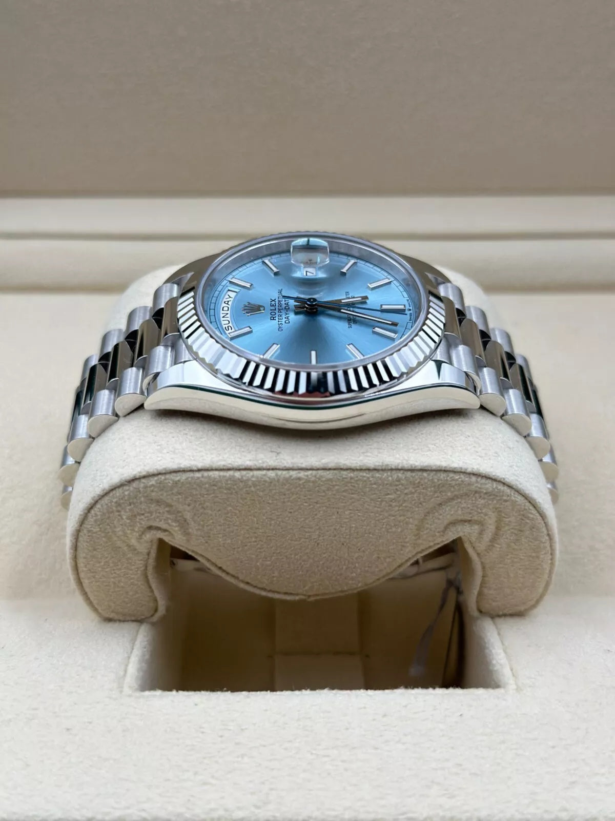 【1:1 Super Clone】  Day-Date "President" 40mm Platinum Ice Blue Index Dial - 228236
